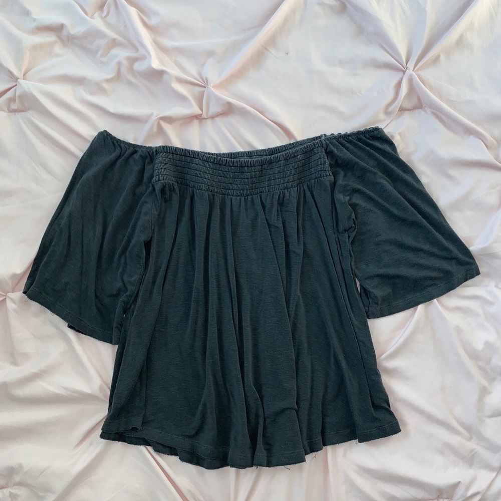 American Eagle off the shoulder top